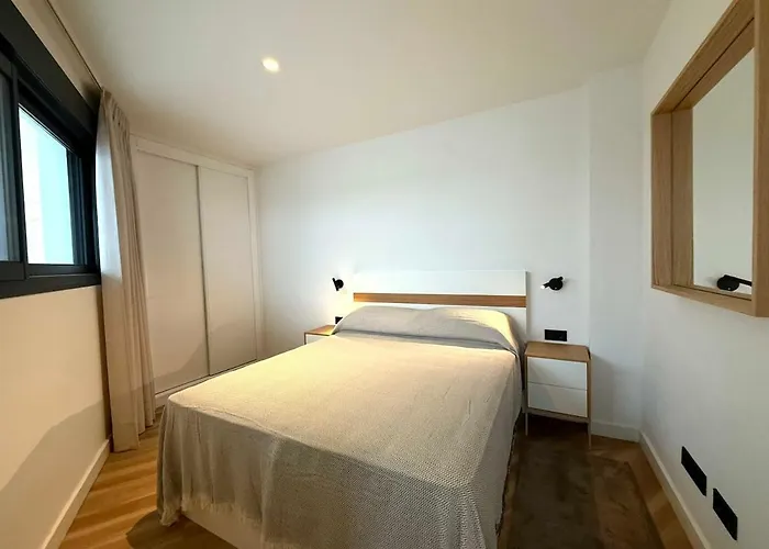 아파트 Luxury One Bed & Pool 에스테포나